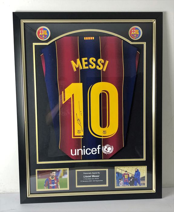 Comprar Camiseta de Messi firmada
